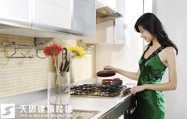 <a href=http://www.yancaoren.com/anli/ target=_blank class=infotextkey>合肥工裝</a>公司